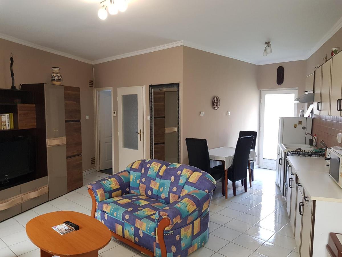 Апартаменты Belvarosi Apartman Эгер Экстерьер фото